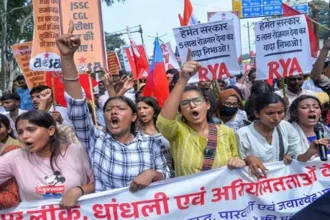 jharkhand-student-protest-cgl-exam-assembly-gherav