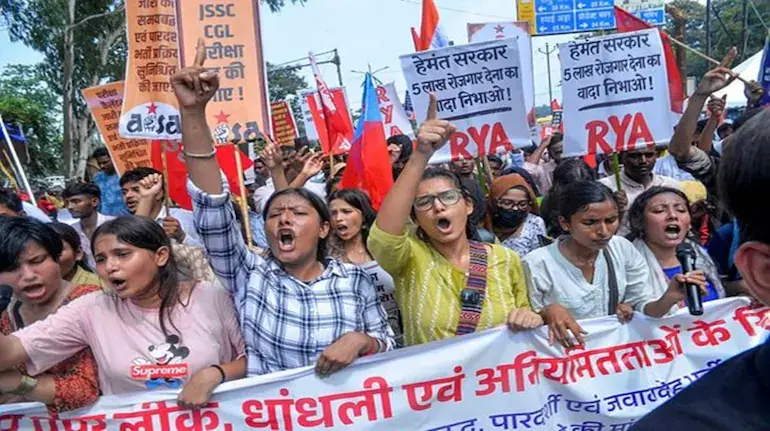 jharkhand-student-protest-cgl-exam-assembly-gherav