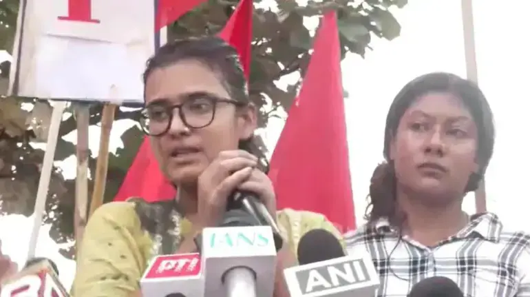 neha-bora-ink-attack-ranchi-rahul-gandhi-press-conference-know-who-is-neha-bora