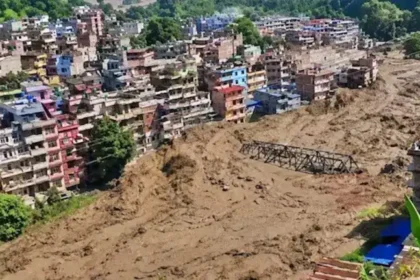 nepal-flood-up-alert-maharajganj-kushinagar-rakesh-tikait-stranded