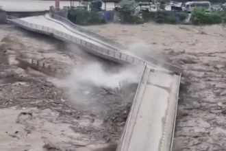 bihar-flood-risk-nepal-flood-gandak-river-high-alert
