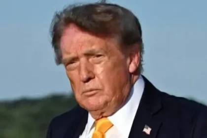 donald-trump-hairstyle-blonde-brunette-hair-viral