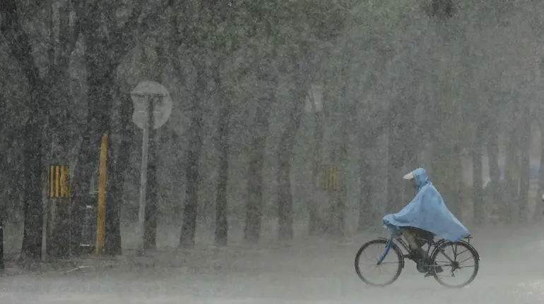 6-september-weather-update-heavy-rain-alert-delhi-up-bihar-mp