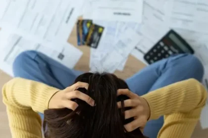 salary-vs-emi-debt-trap-se-bahar-nikalne-ke-3-tarike