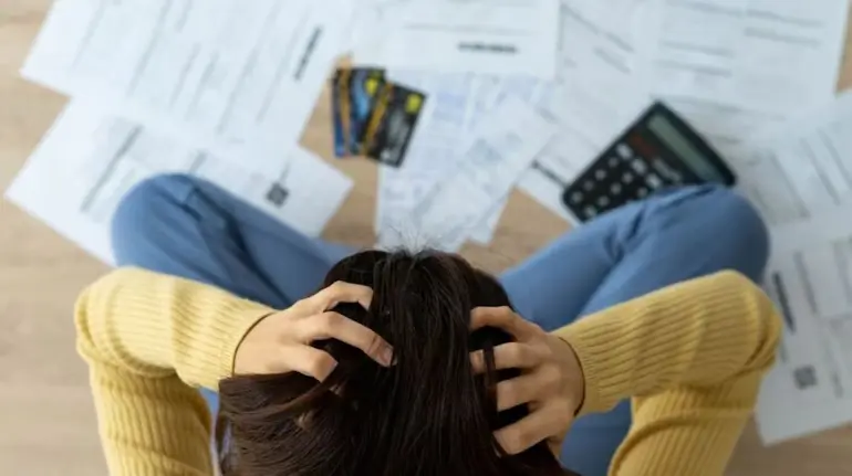 salary-vs-emi-debt-trap-se-bahar-nikalne-ke-3-tarike