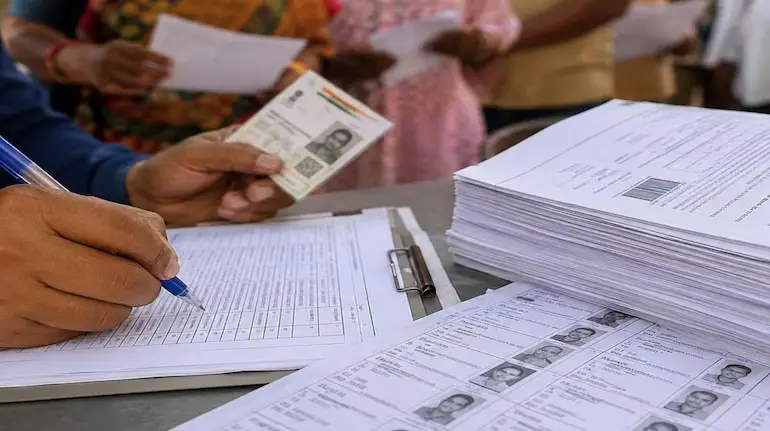 maharashtra-sir-draft-voter-list-2-crore-names-removed-name-add-process