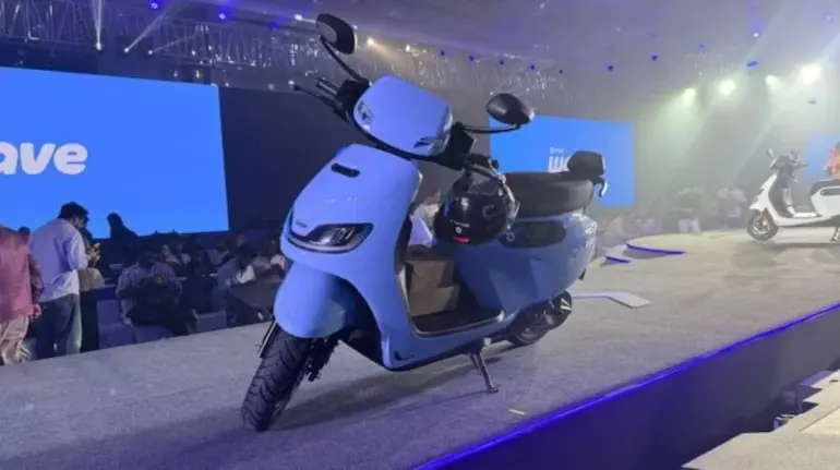 simple-wave-electric-scooter-launch-price-243km-range-70-litre-storage