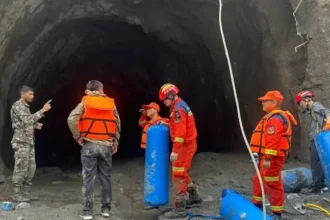 nepal-flood-rescue-operation-955-deaths-tunnel-trapped-people