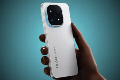 iqoo-16-samsung-oled-display-iphone-ultra-technology