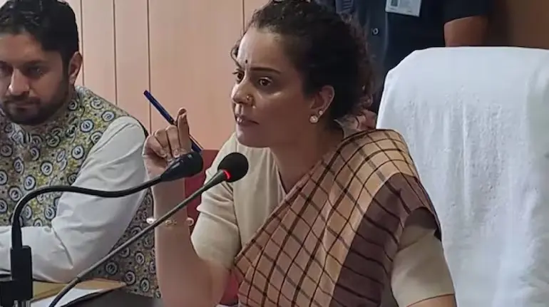 kangana-ranaut-mplads-fund-disha-meeting-officers-rebuked