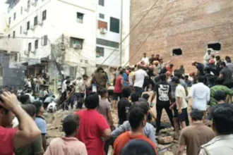 delhi-satya-niketan-five-storey-building-collapse-rescue-operation