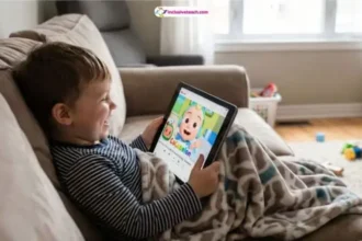 bachchon-ko-mobile-dene-se-pehle-digital-safety-screen-time-online-safety-rules