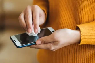 smartphone-speaker-low-volume-cleaning-tips