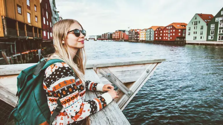 solo-travel-tips-women-safe-destinations-rick-steves-tips